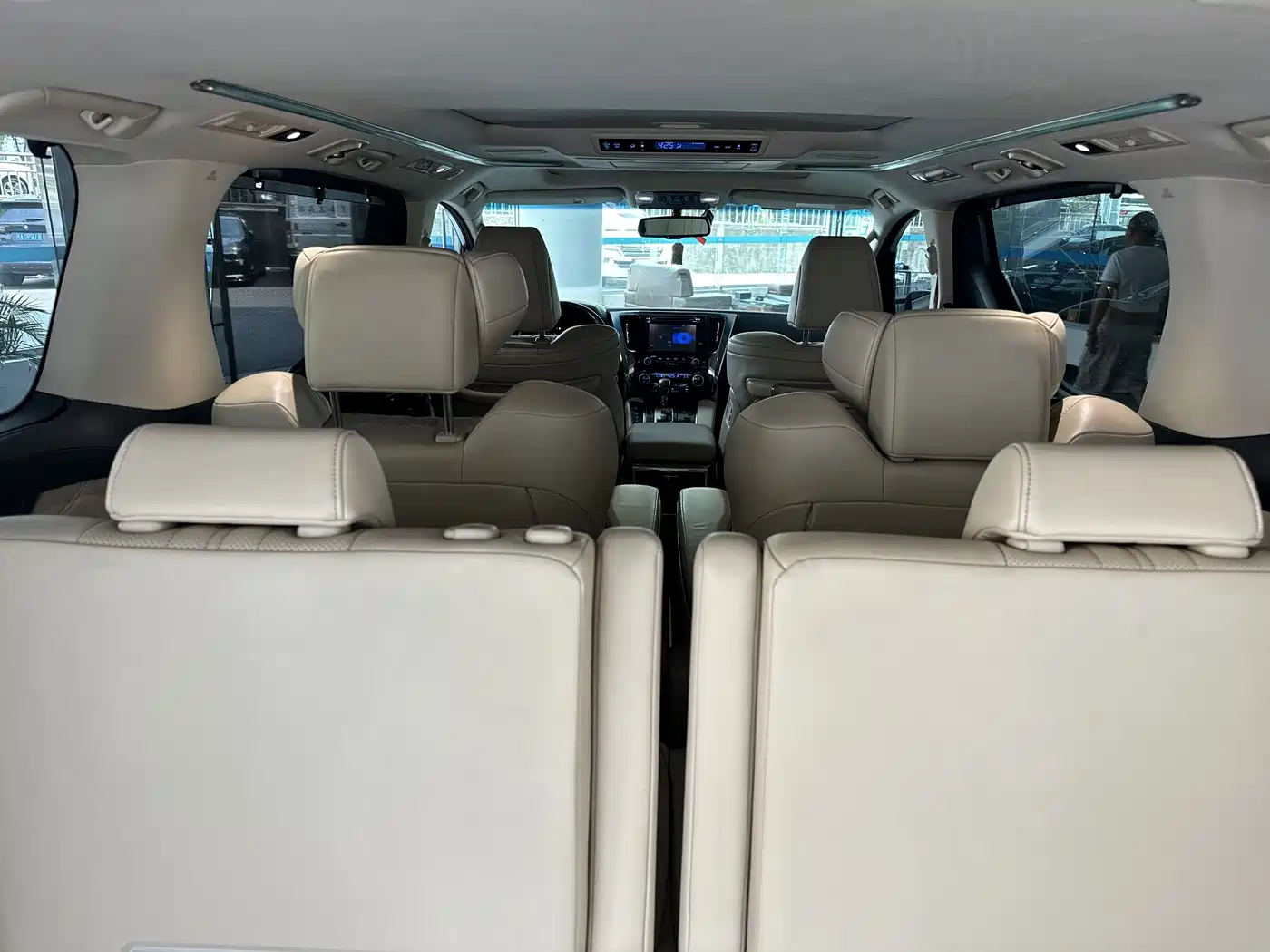 Toyota Alphard 2018 Facelift 3.5L Premium Edition фото 28