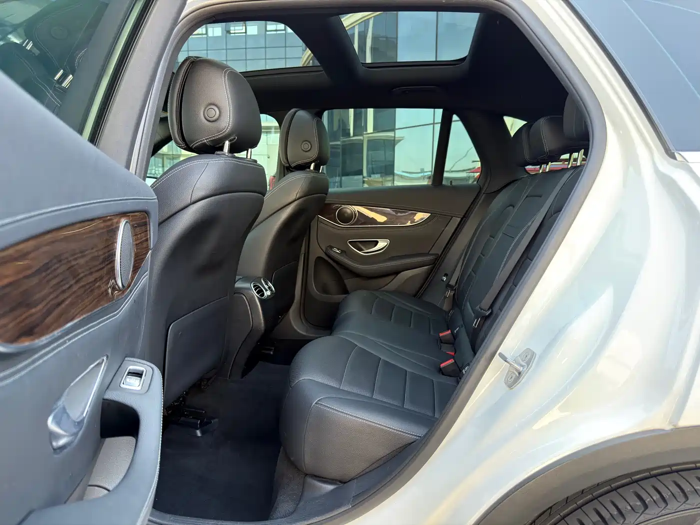 Mercedes-Benz GLC 2018 GLC 260 4MATIC Luxury фото 6