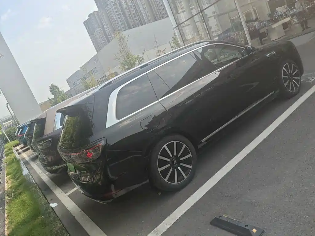 Aito M9 2026 2025 Extended Range Ultra 52kWh 6-Seater