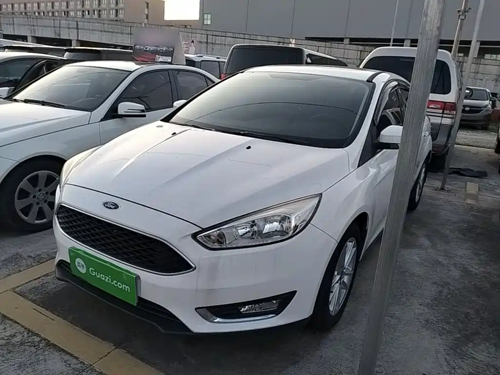 Фото 1 - Ford Focus