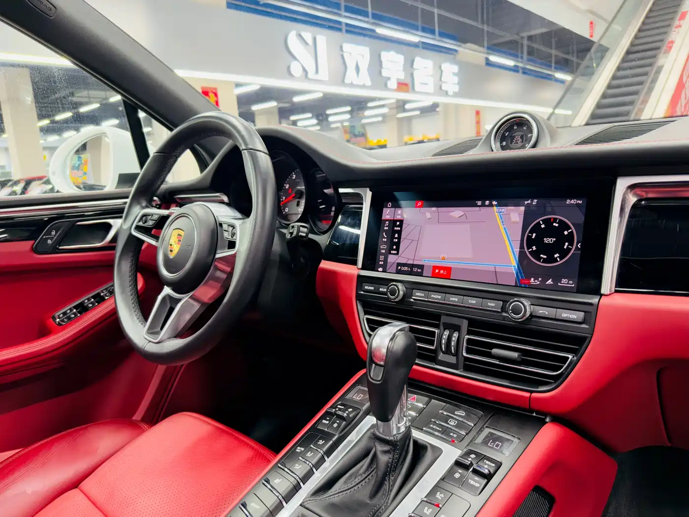 Porsche Macan 2020 Macan S 3.0T фото 8