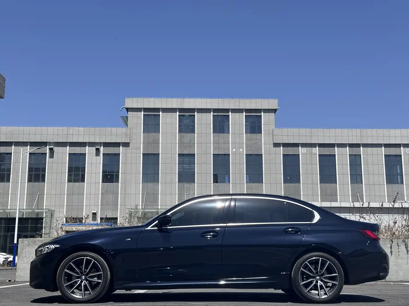 BMW 3 Series 2023 320Li M Sport Package фото 3