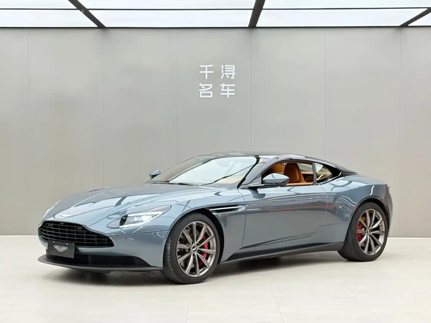 Aston Martin DB11 2018 2019 Model 4.0T V8 Coupe