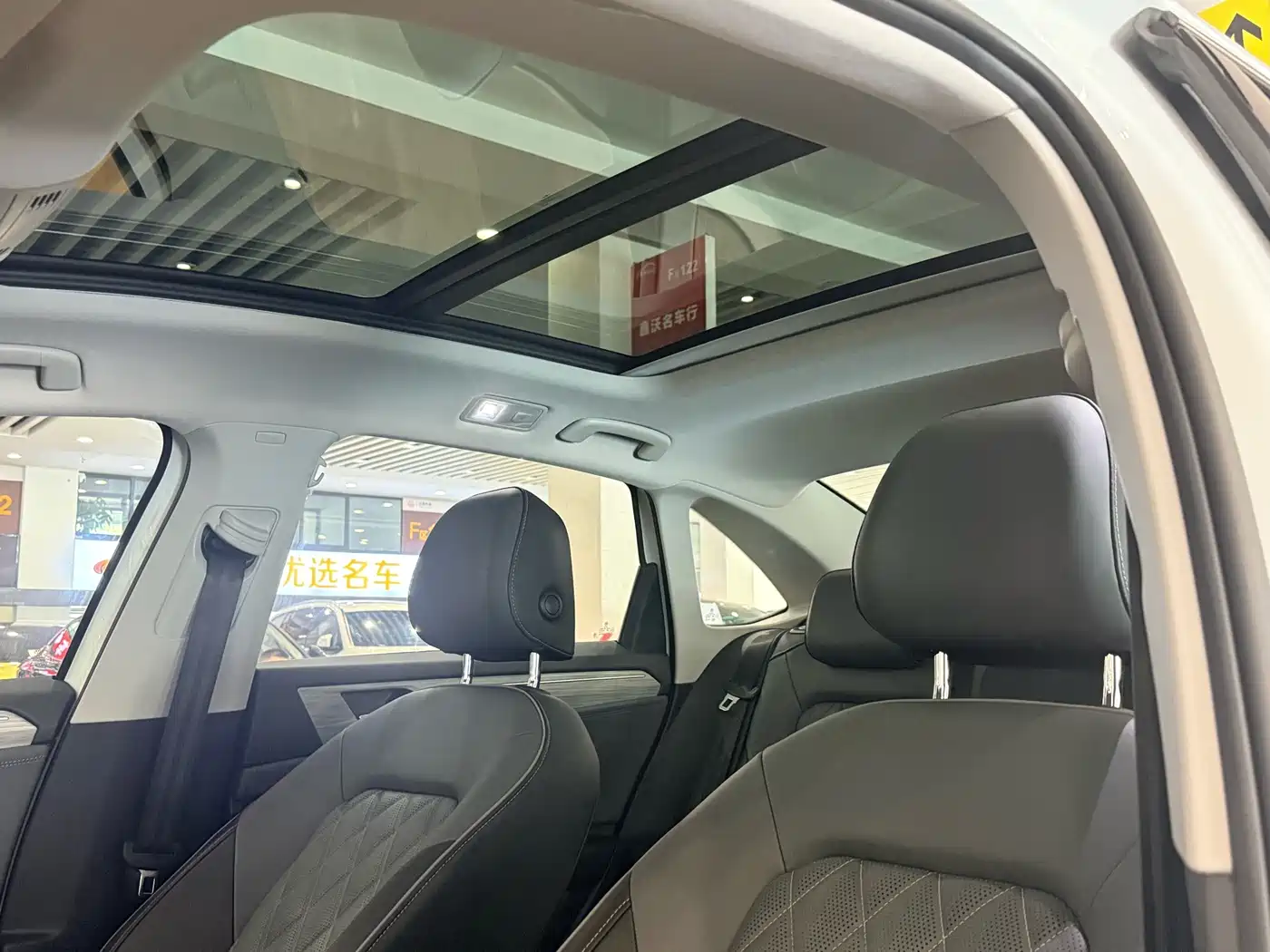 Volkswagen Sagitar, миниатюра 14