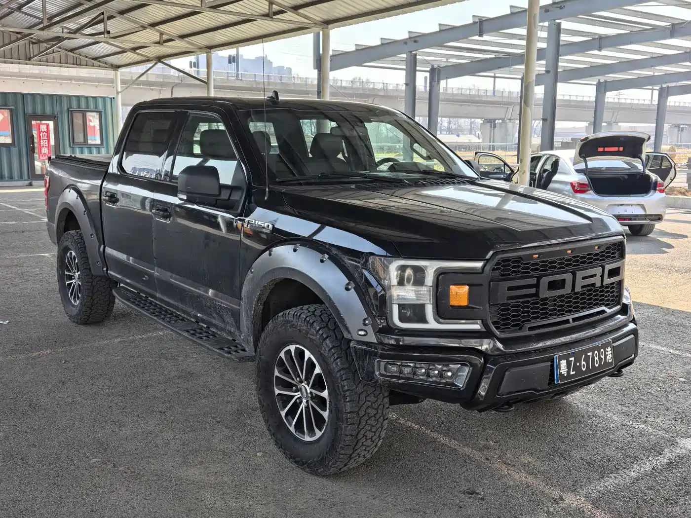 Фото 3 - Ford F-150 Raptor