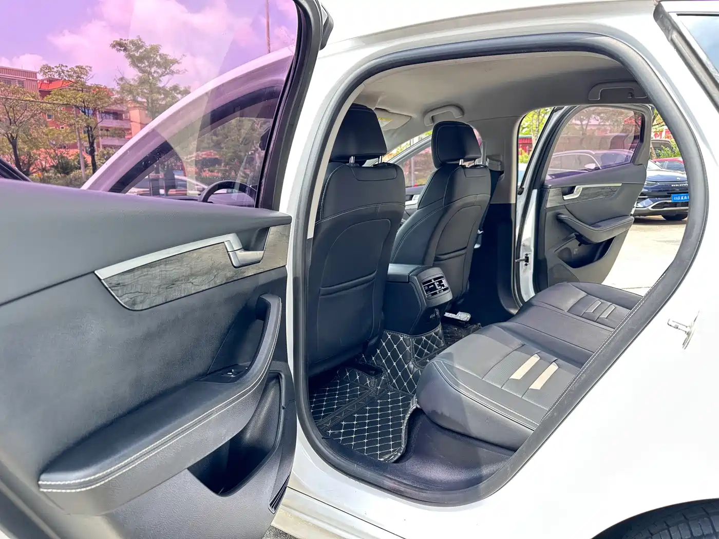 BYD Qin Pro New Energy 2019 2018 DM 1.5TI Automatic Smart Connected Sharp Edition