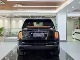 صورة 4 - Rolls-Royce Cullinan