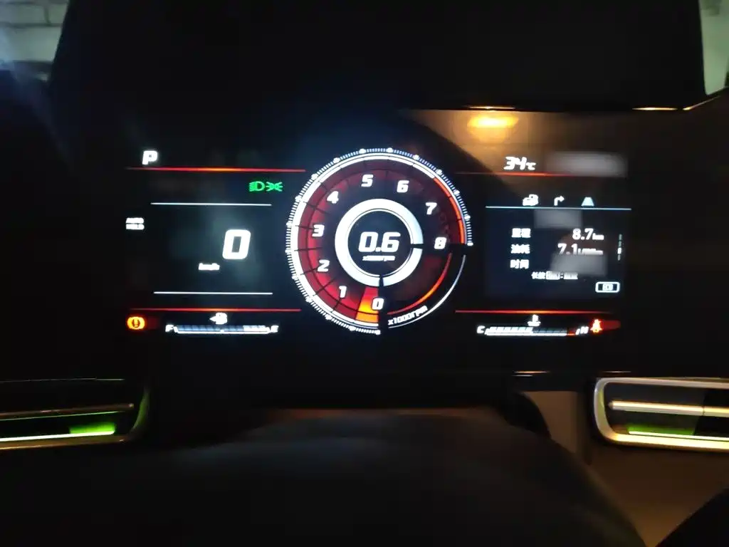 Фото 4 - Hyundai Elantra