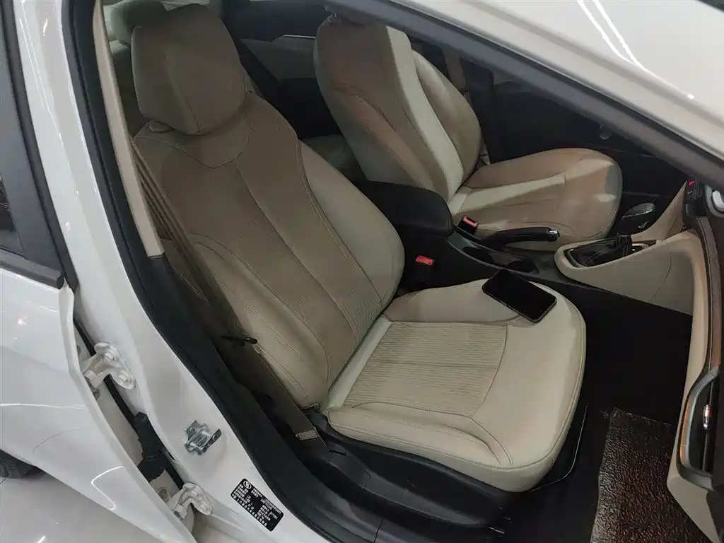 Buick Excelle 2017 15N Automatic Elite фото 25