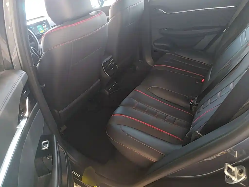 Roewe RX5 MAX 2022 2022 2.0T Automatic Supreme Edition