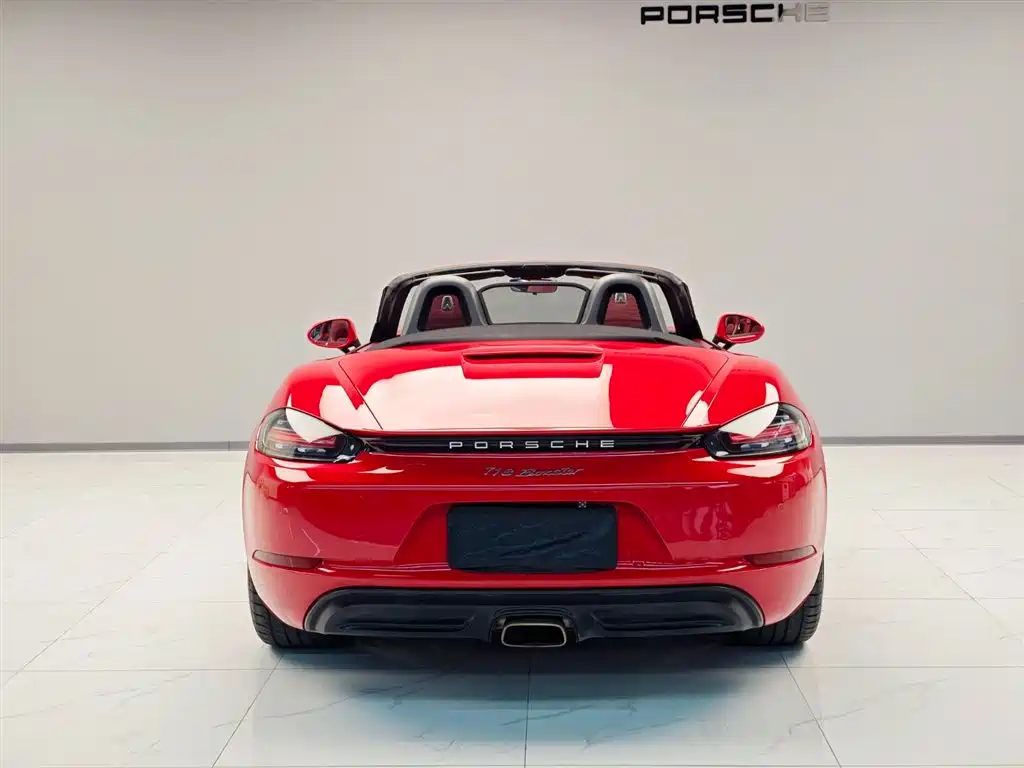 PORSCHE 718
