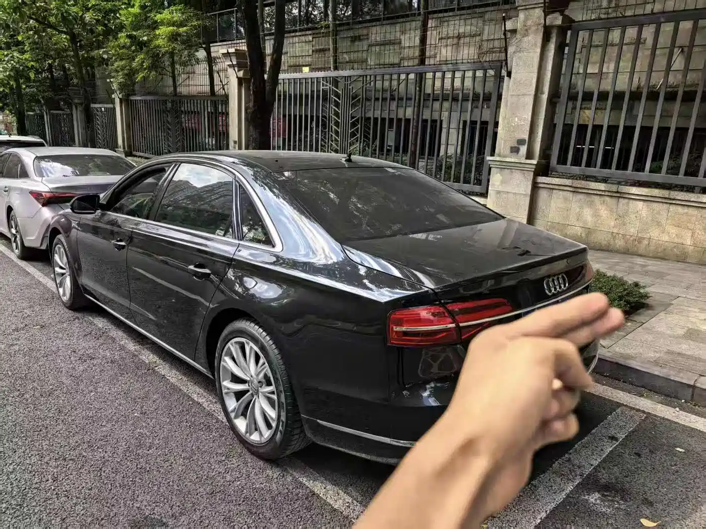 Audi A8 2016 A8L 45 TFSI quattro Luxury фото 2