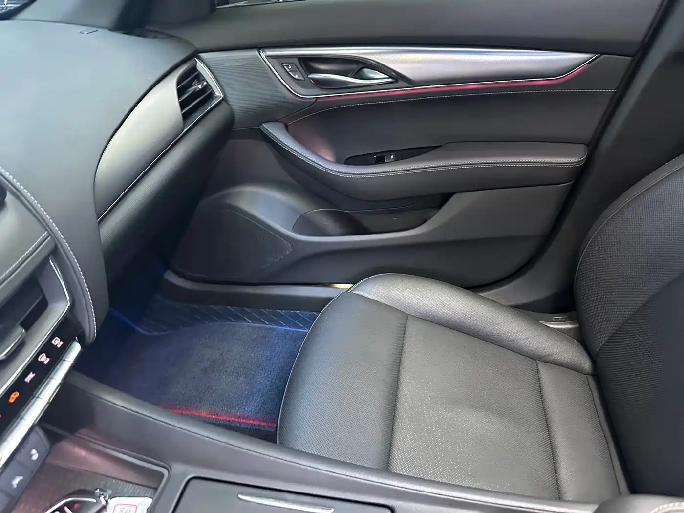 Cadillac CT5 2024 2024 28T Luxury Model Pro