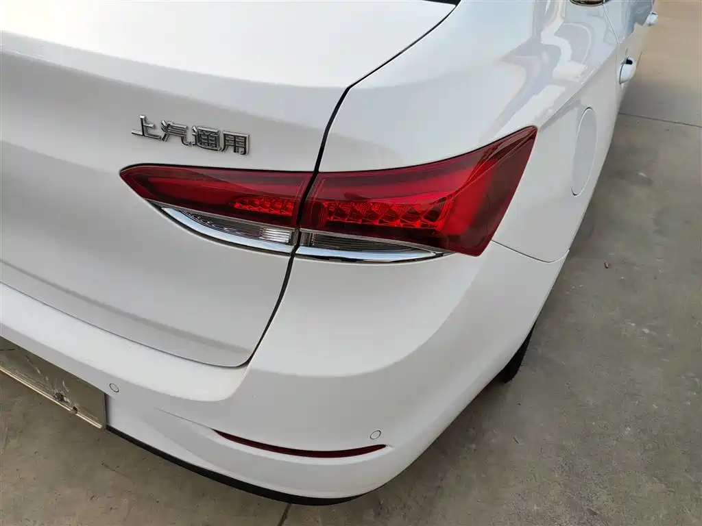 Buick Excelle 2019 18T Auto Connected Elite China VI фото 8