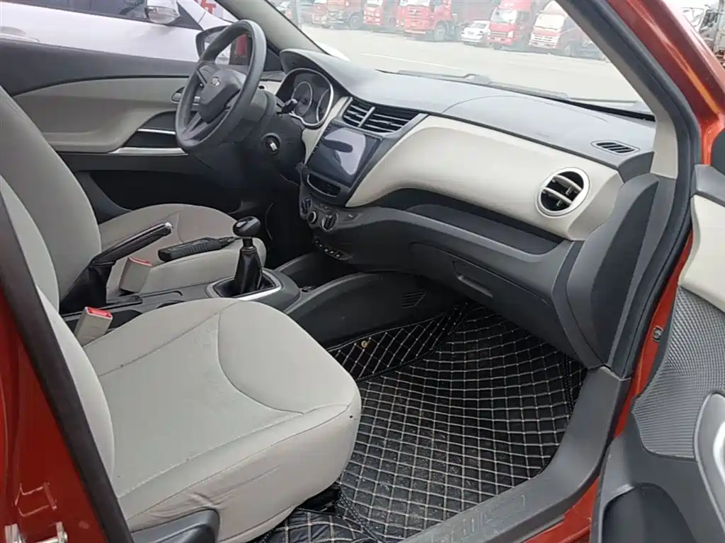 Chevrolet Sail 2015 Sail 3 1.3L Manual Ideal Edition фото 25