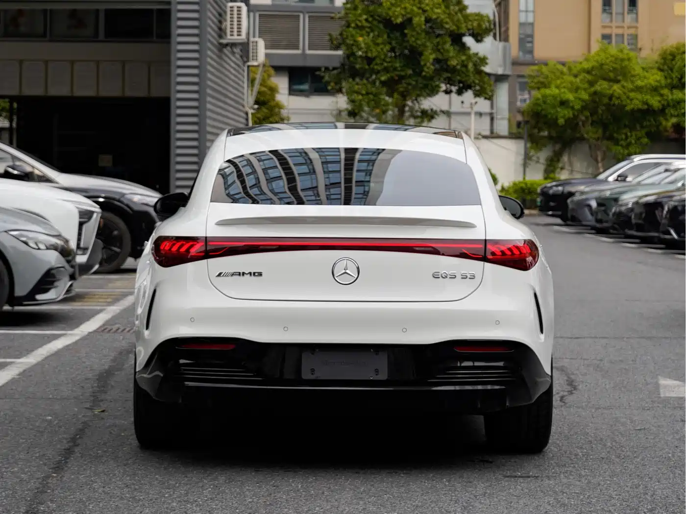 MERCEDES-BENZ EQS AMG