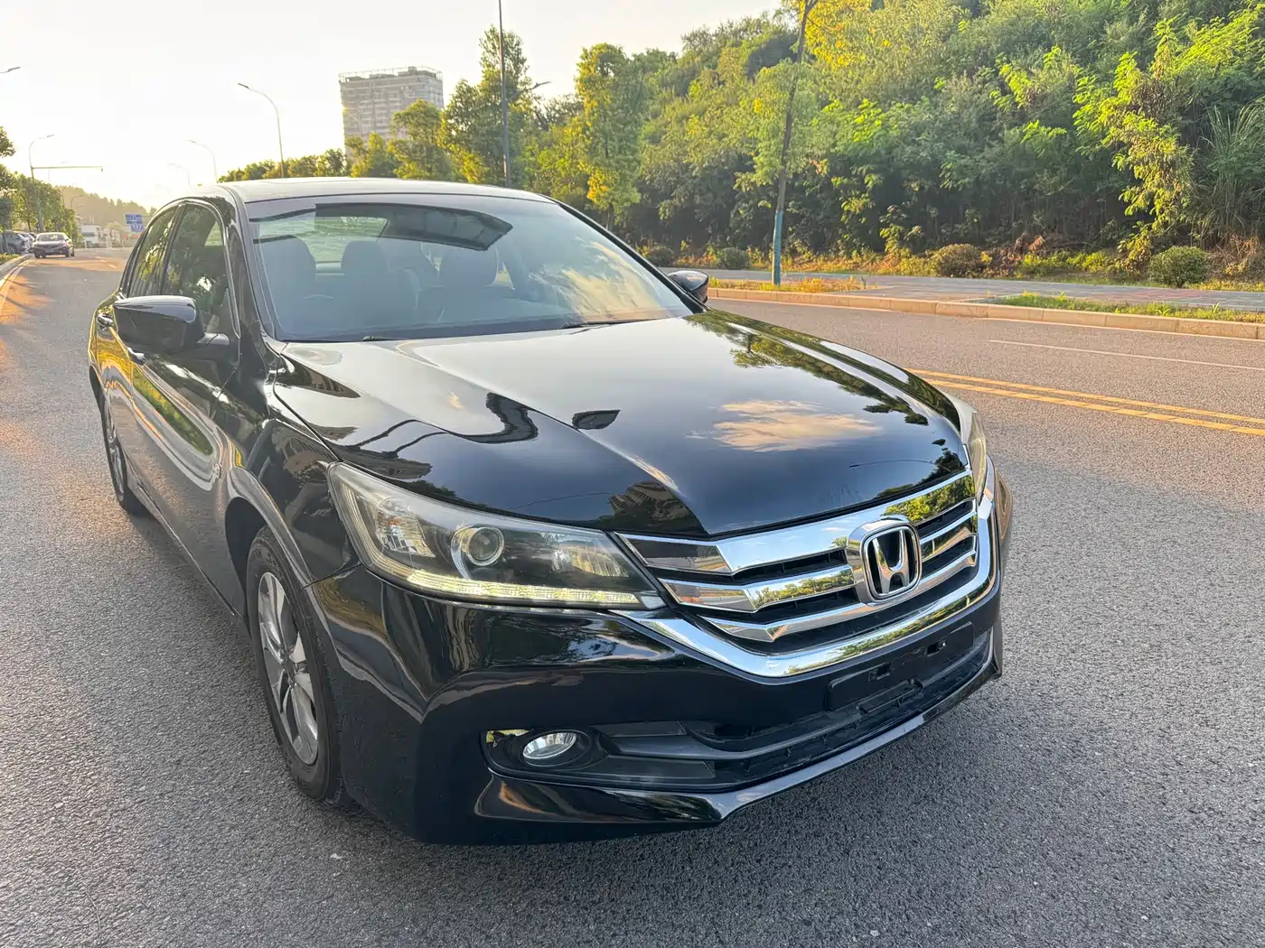 Фото 3 - Honda Accord
