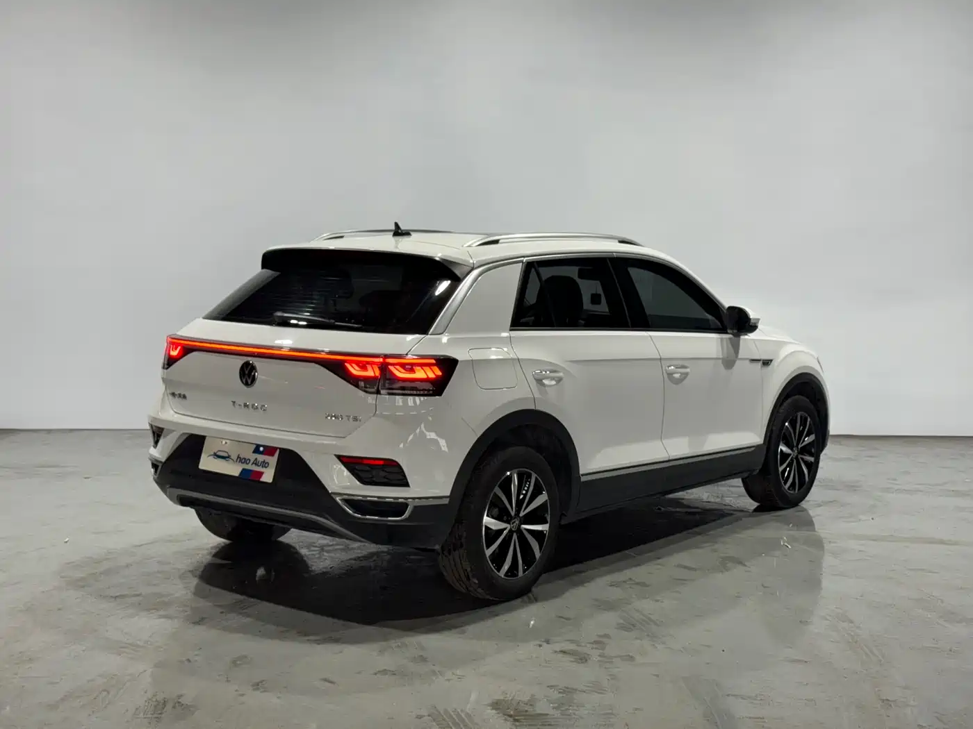 VOLKSWAGEN T-ROC EXPLORING SONGS
