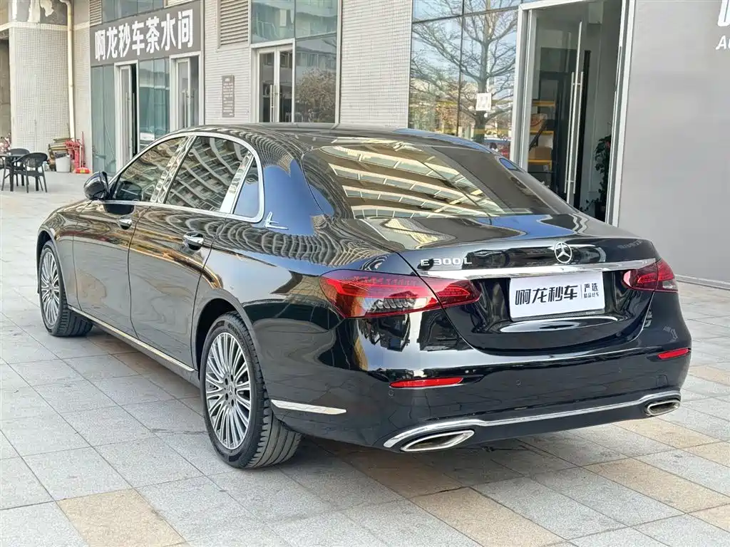  E CLASS