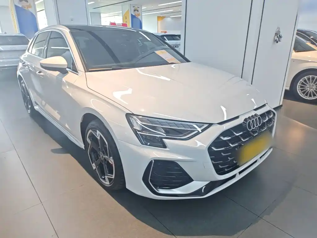 Фото 4 - Audi A3