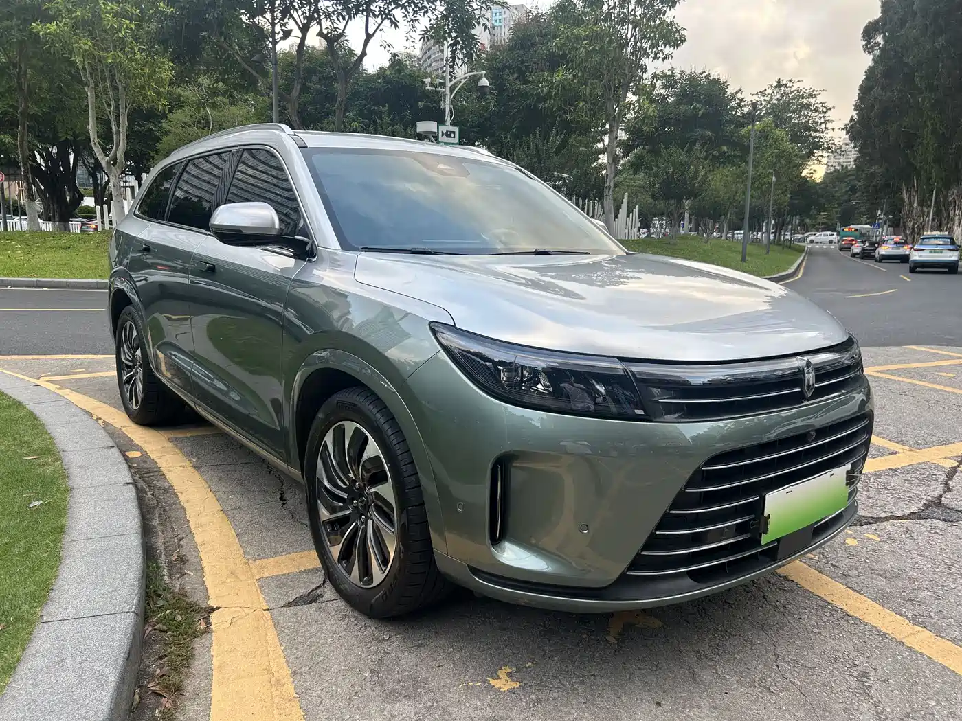 AITO Wenjie AITO M7 2024 1.5T RWD Plus 5-Seater фото 3