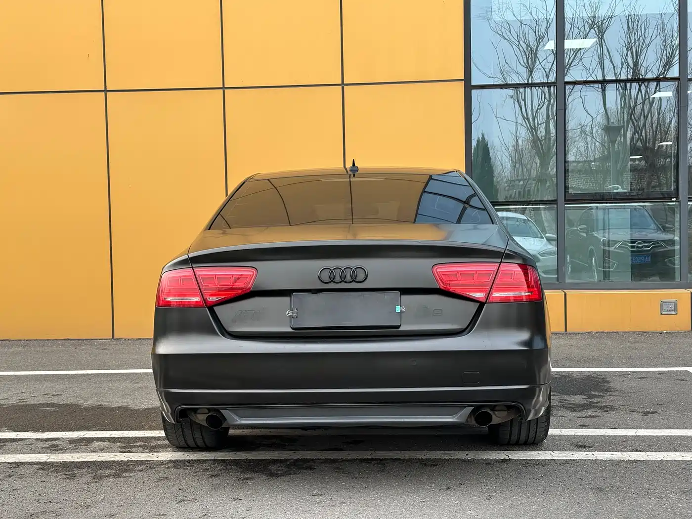 Audi A8 2011 A8L 3.0 TFSI quattro Luxury (213kW) фото 18