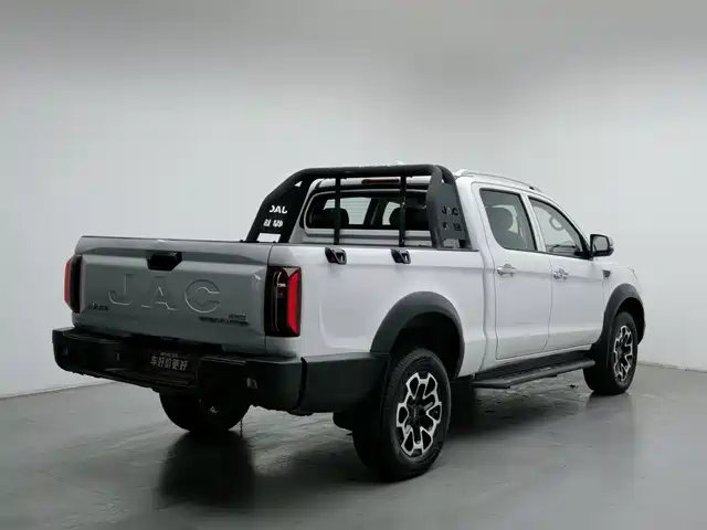 JAC Motors JAC Hunter 2023 Model 2.0T Automatic Diesel 4WD Elite Extended Cab — фото 2