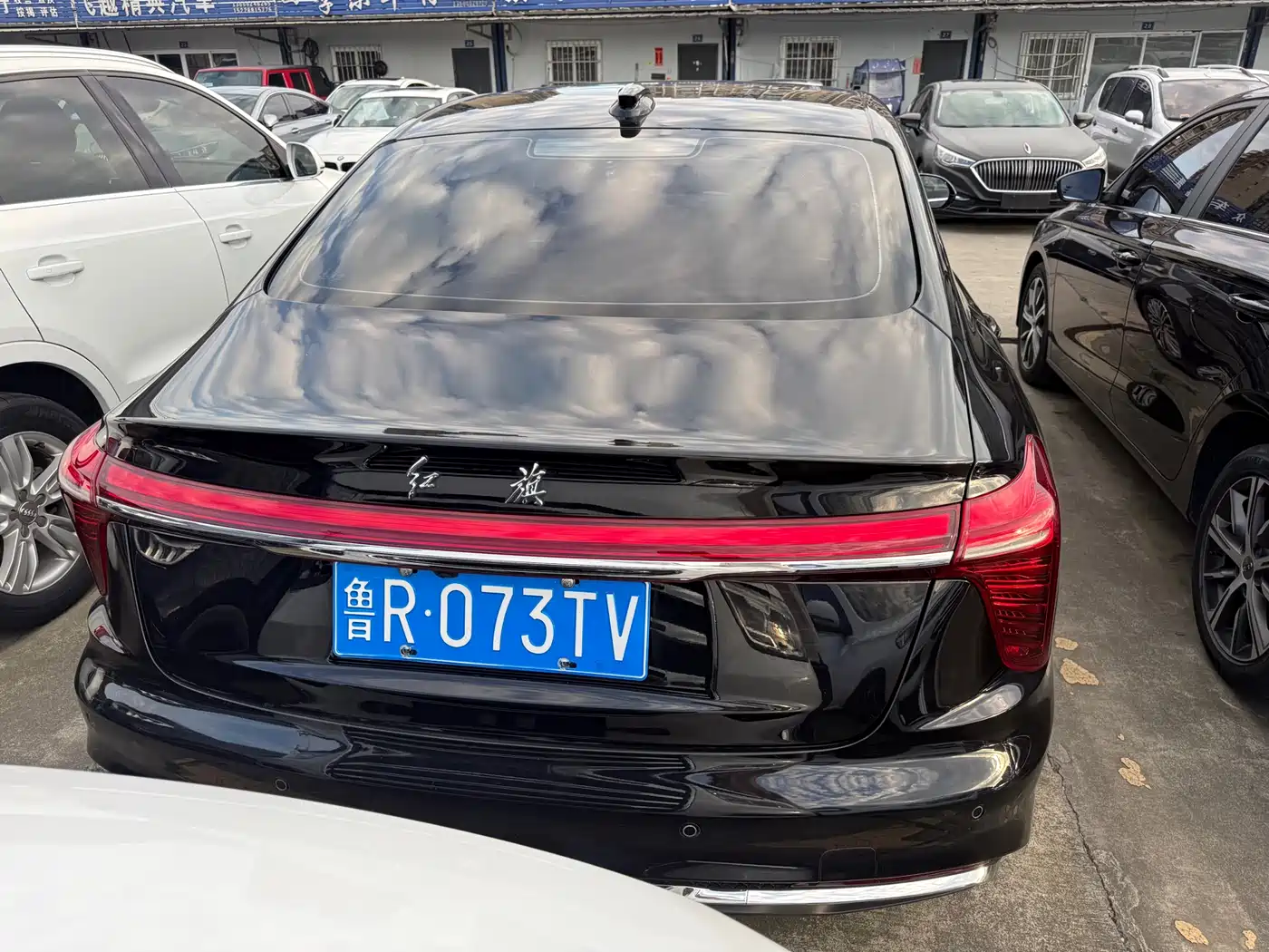 Hongqi H5 2023 1.5T DCT Smart Connect Joy Edition фото 15