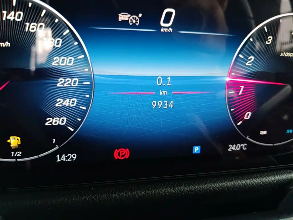 Mercedes-Benz GLB 2024 Facelift GLB 220 Dynamic фото 19
