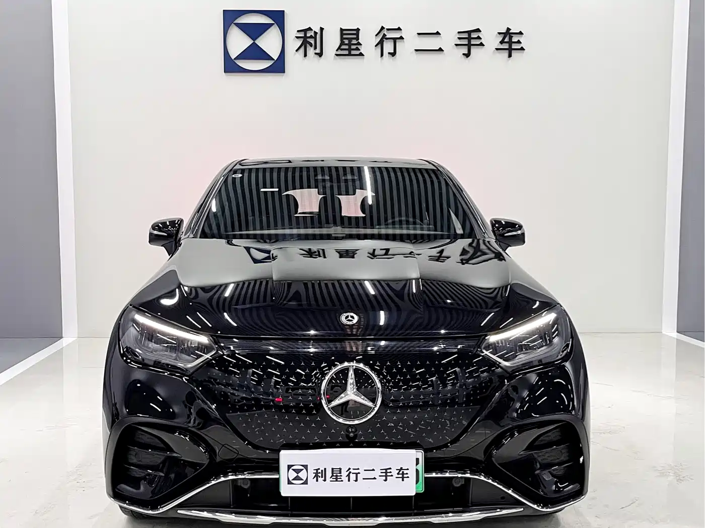 MERCEDES-BENZ EQE SUV