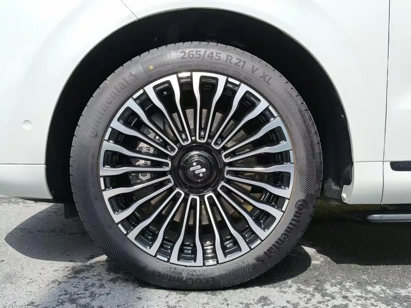 IM Motors IM LS9 2026 Model 52kWh Base Version фото 6