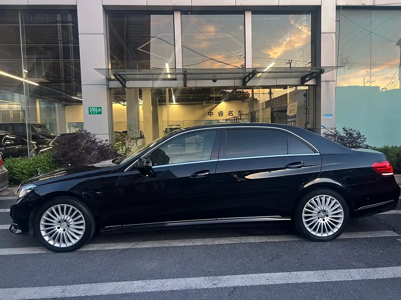 Mercedes-Benz E-Class 2015 E 320 L фото 16