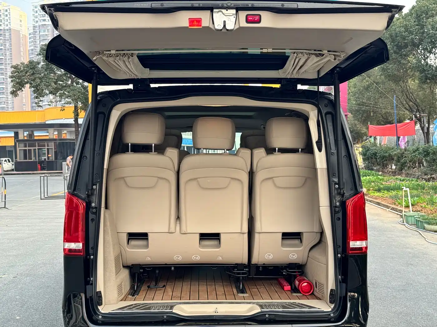 Mercedes-Benz V-Class 2022 V 260 Pilot Edition фото 15