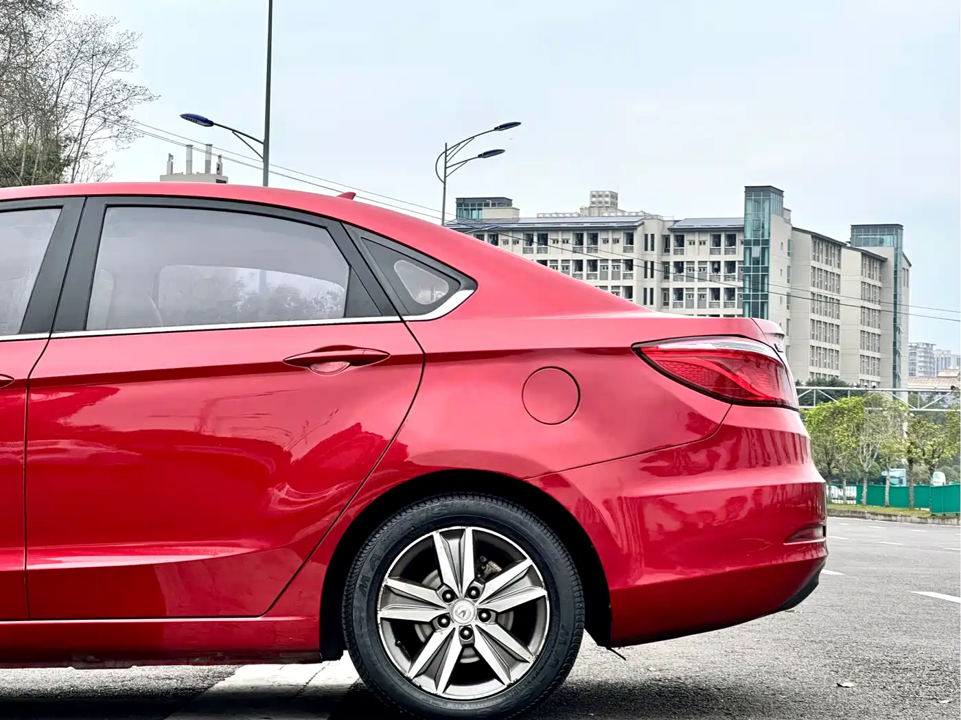 Фото 15 - Changan Eado