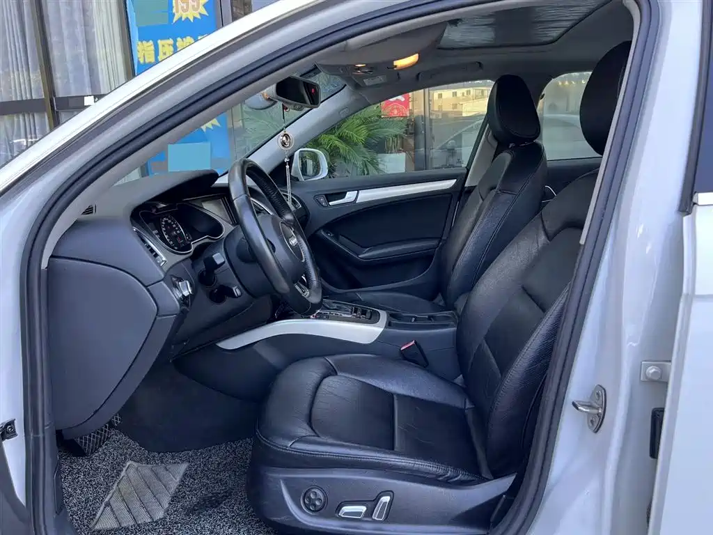 Audi A4L 2015 35 TFSI Auto Comfort фото 8