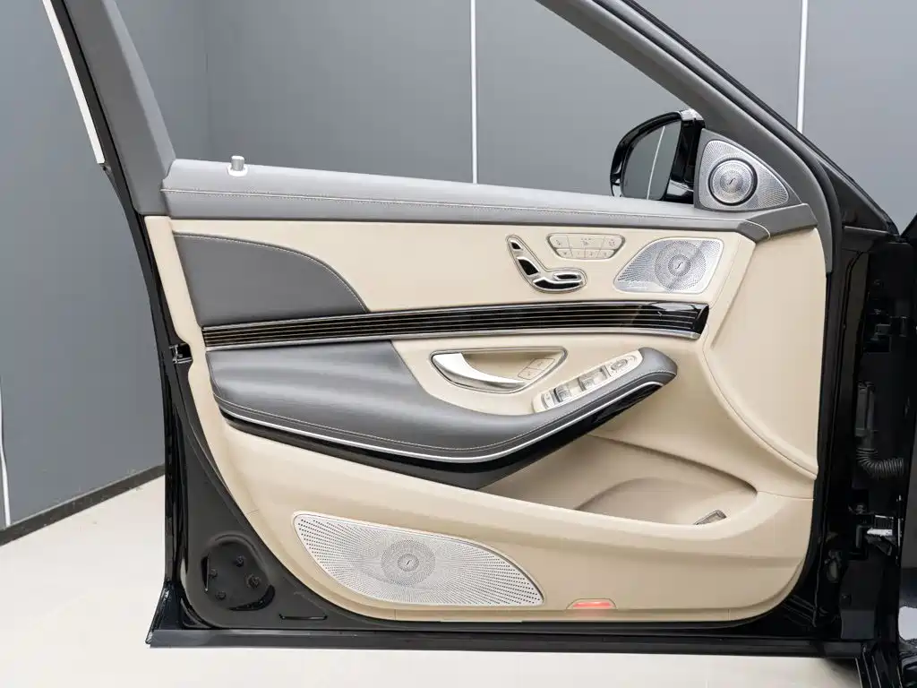 صورة 8 - Mercedes-Benz Maybach S-Class