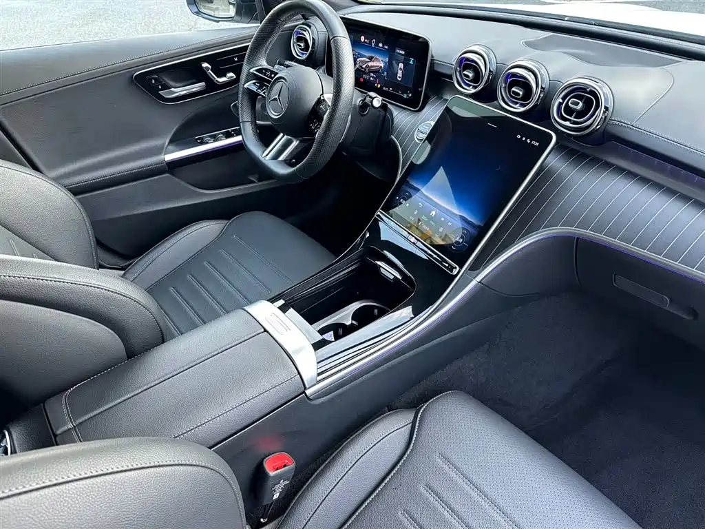 Mercedes-Benz C-Class 2025 C 260 L Night Sport Edition фото 18