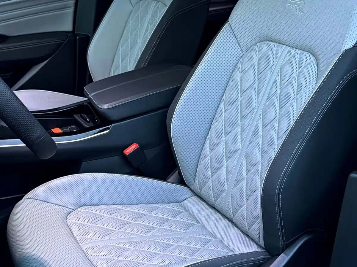 Volkswagen Talagon 2024 380TSI 4WD R-Line Cruise Shared Edition фото 4