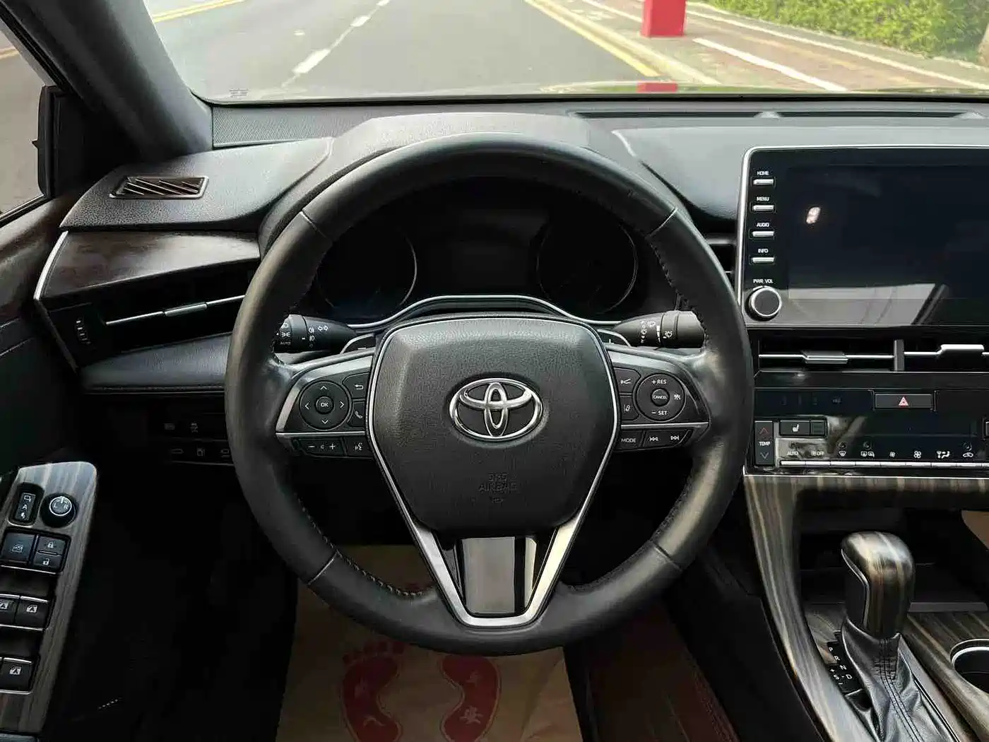 Toyota Avalon 2019 2.5L Touring Premium (China V) фото 15