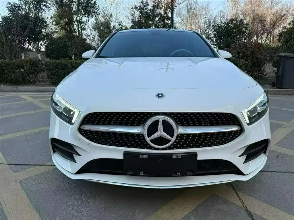 Mercedes-Benz A-Class 2021 A 200 L Sport Sedan Fashion Edition фото 13