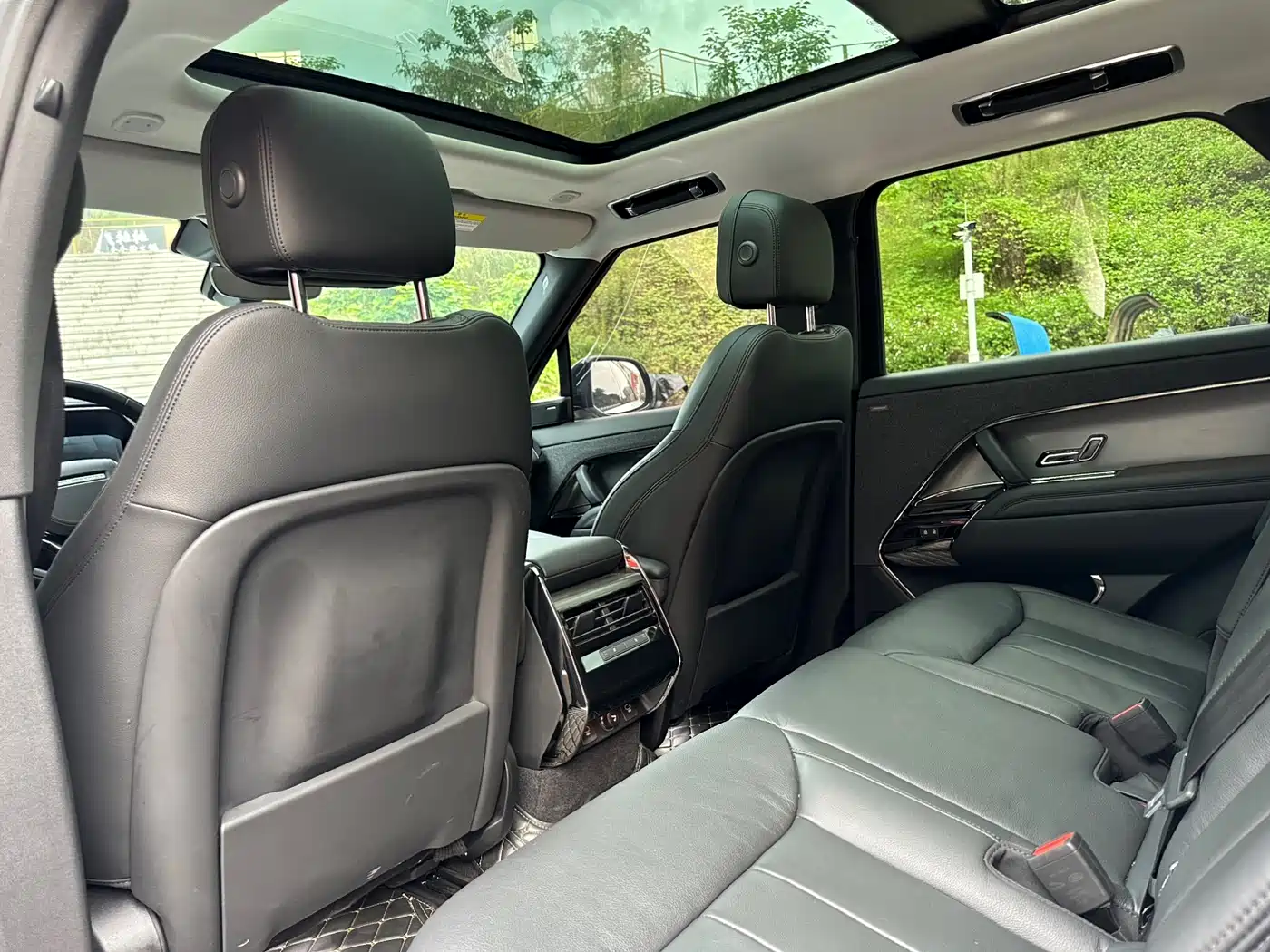 Land Rover Range Rover Sport 2024 360PS S фото 15