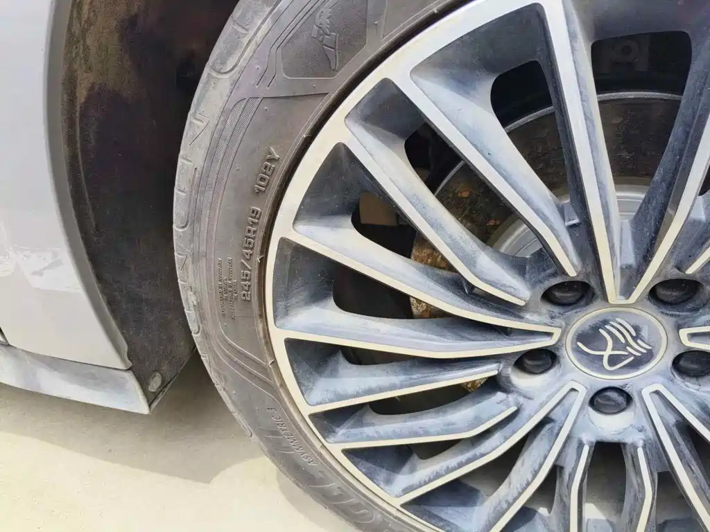 BYD Han 2025 2025 DM-i Smart Driving Edition 125KM LiDAR Flagship