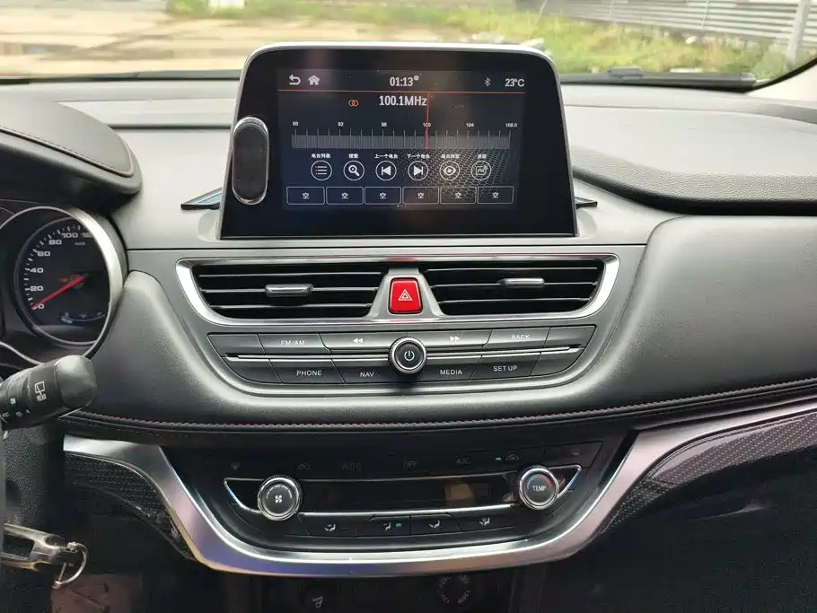JAC Motors Refine S3 2017 2017 1.6L CVT Luxury Smart
