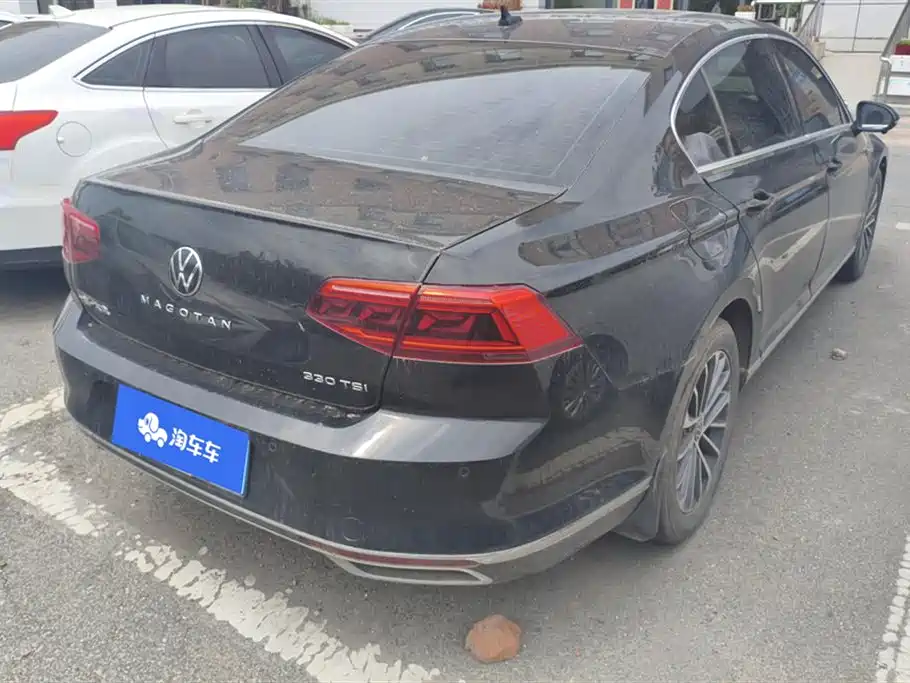 Volkswagen Magotan 2020 330TSI DSG Luxury фото 3