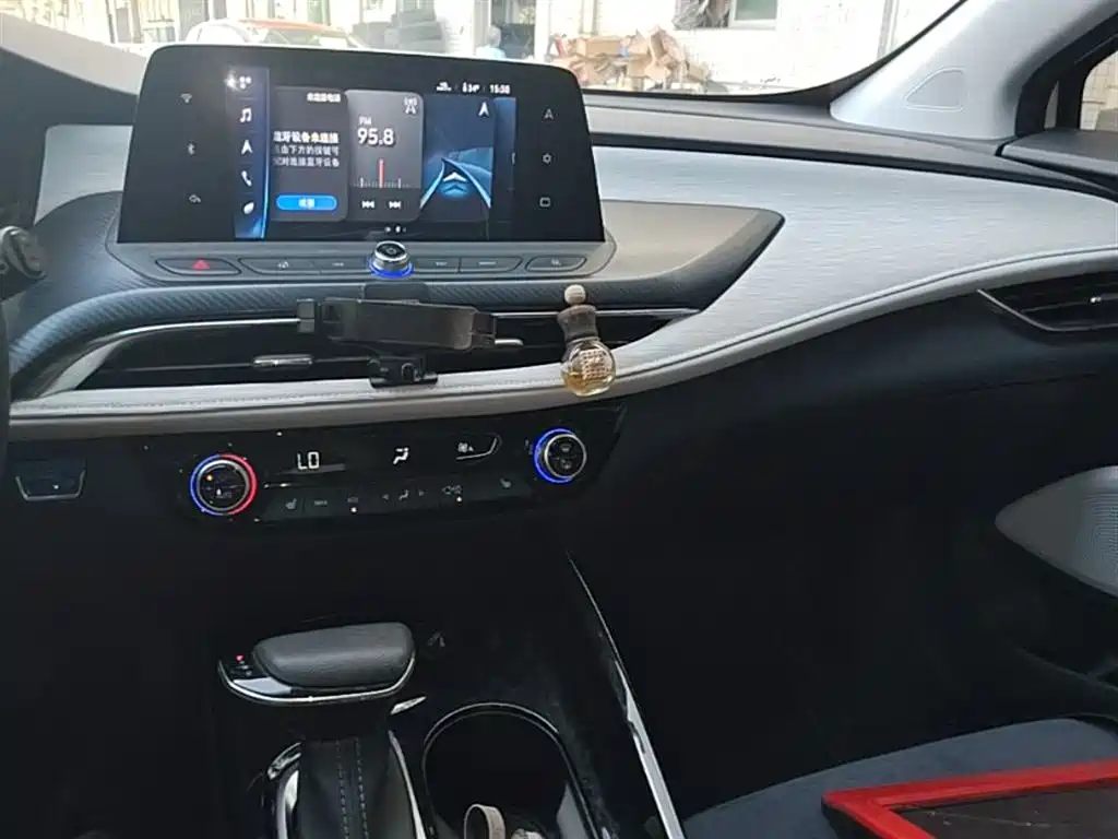 Buick Velite 6 2019 Connected Smart Edition фото 10