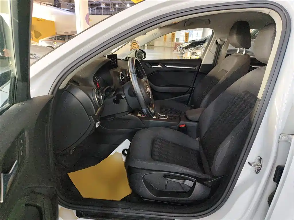 Audi A3 2016 Limousine 35 TFSI Progressive фото 15
