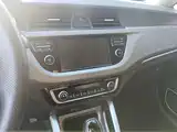 Фото 13 - Geely Vision X3