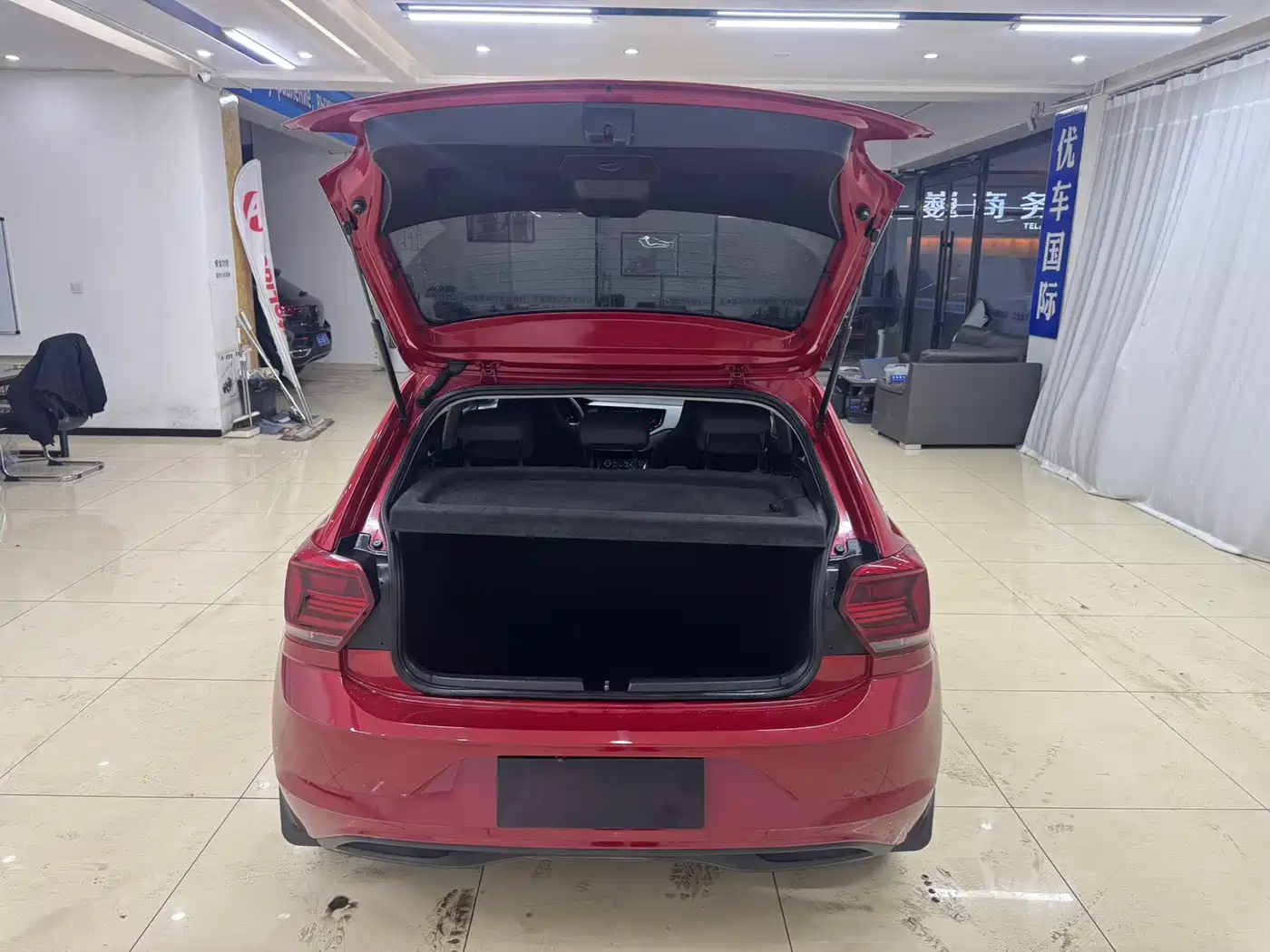 Volkswagen Polo 2021 Plus 1.5L Automatic Panorama Enjoyment Edition фото 19