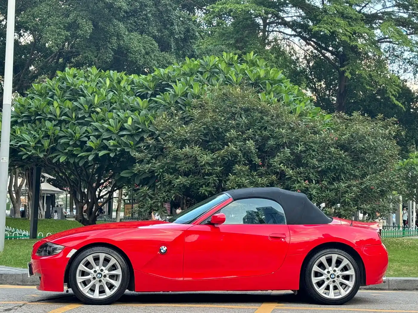 BMW Z4 2006 2006 3.0si Convertible Sports Car