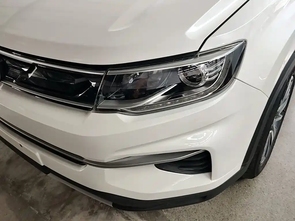 Changan CS35 PLUS 2018 2018 1.6L Automatic Smooth Connect China V